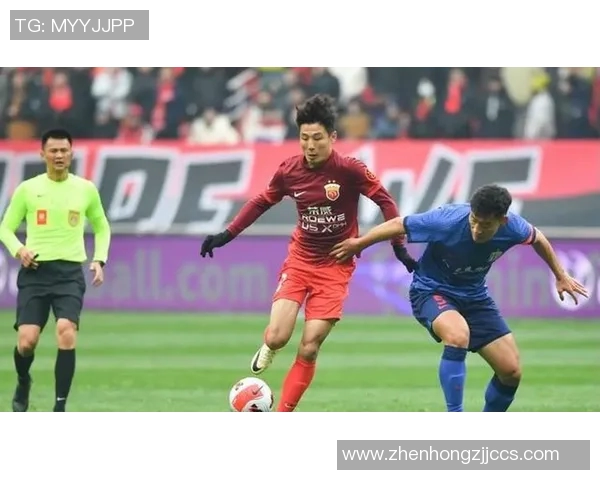 足球明星泪水中的坚韧与荣耀壁纸展现运动员真实情感与奋斗历程