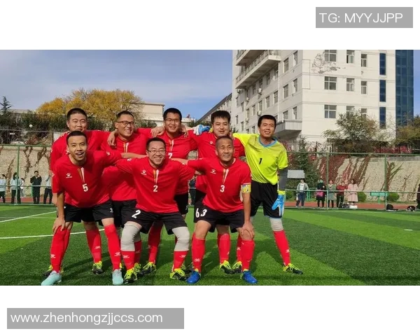 吴钩足球明星队:激情四溢的绿茵场上演绎梦想与荣耀的传奇之旅 吴钩足球明星队:激情四溢的绿茵场上演绎梦想与荣耀的传奇之旅