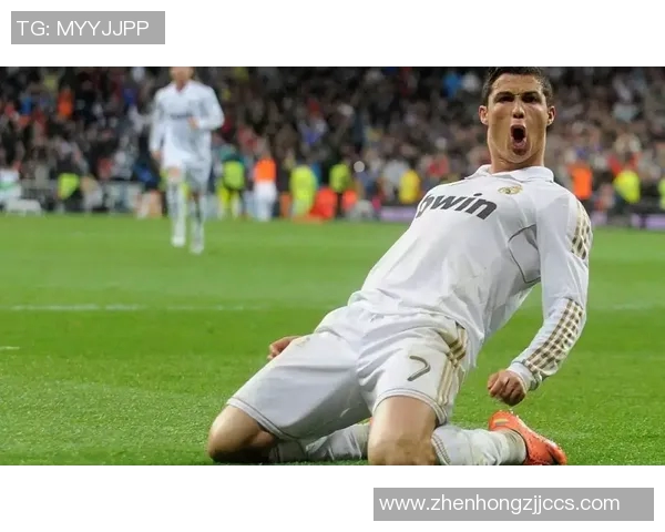 车内放着足球明星的奇妙旅程与精彩瞬间分享 车内放着足球明星的奇妙旅程与精彩瞬间分享